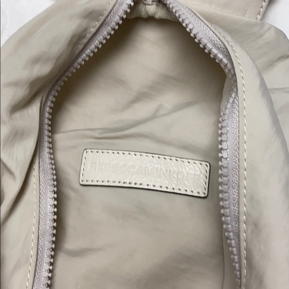 Backpack - Picture 4 of 5